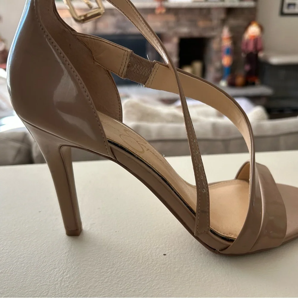 Women’s Nude Shoes - Picture 2 of 5